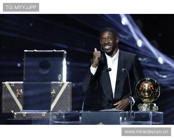 奥斯曼·登贝莱:在巴黎体系中承担边路推进核心角色 奥斯曼·登贝莱:在巴黎体系中承担边路推进核心角色