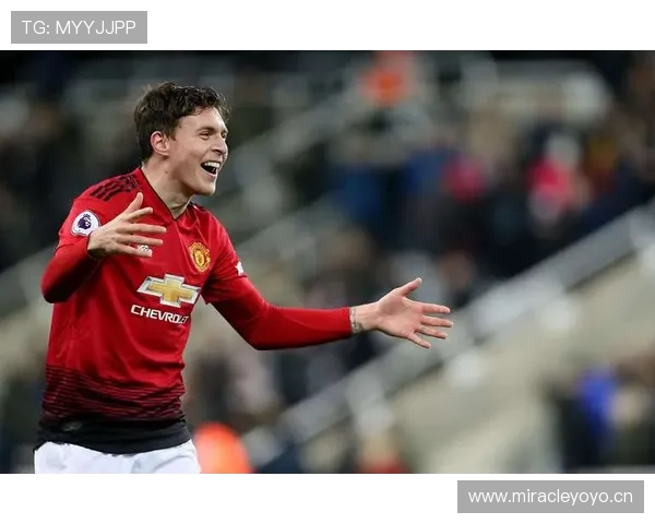 曼联复兴进程为何屡陷“看似有望”困局，稳定性面临考验